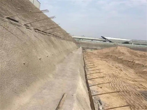 大竹河道边坡加固
